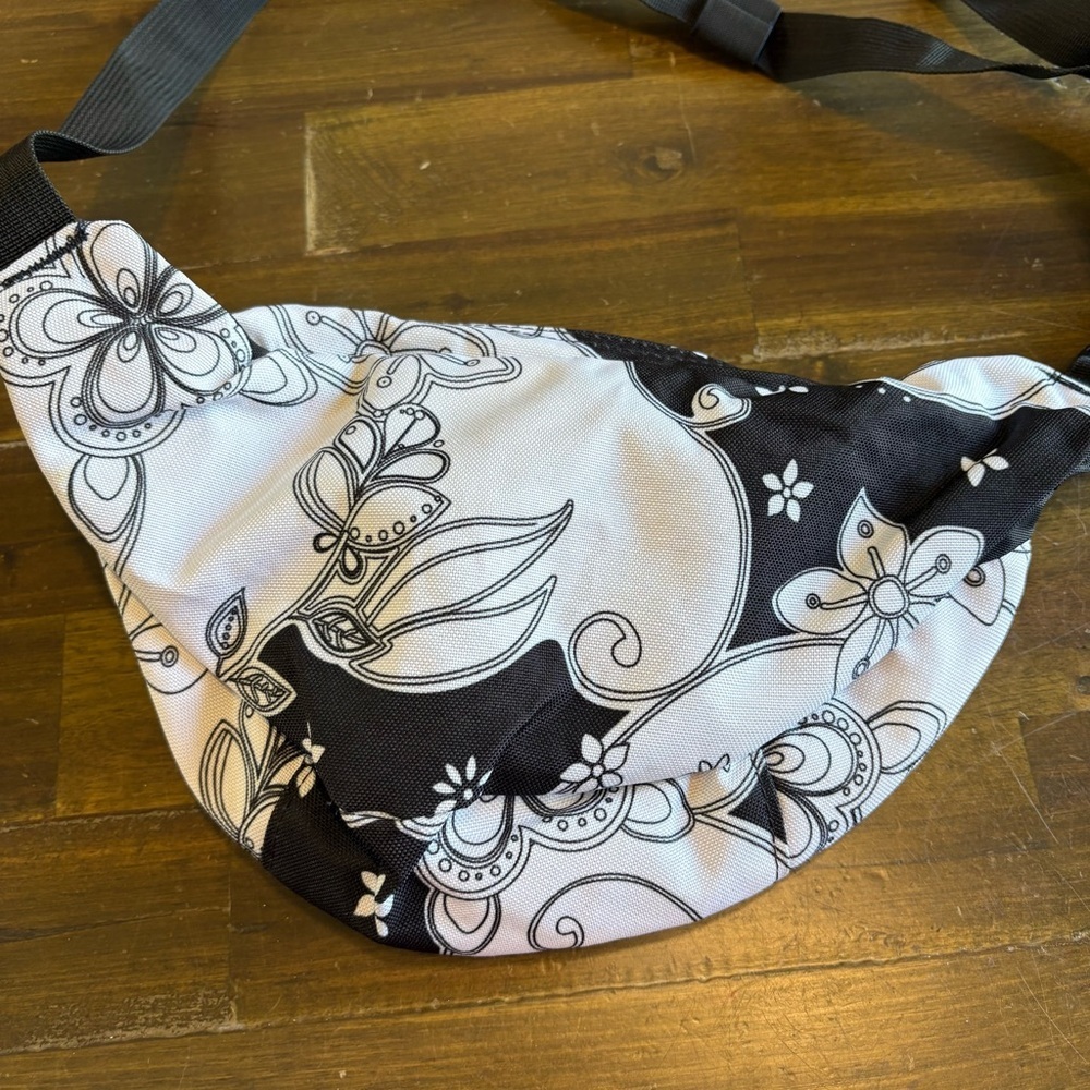 Vintage Jansport Floral Black White Fanny Pack Bum Bag Belt Waist Hawaiian - Picture 2 of 5